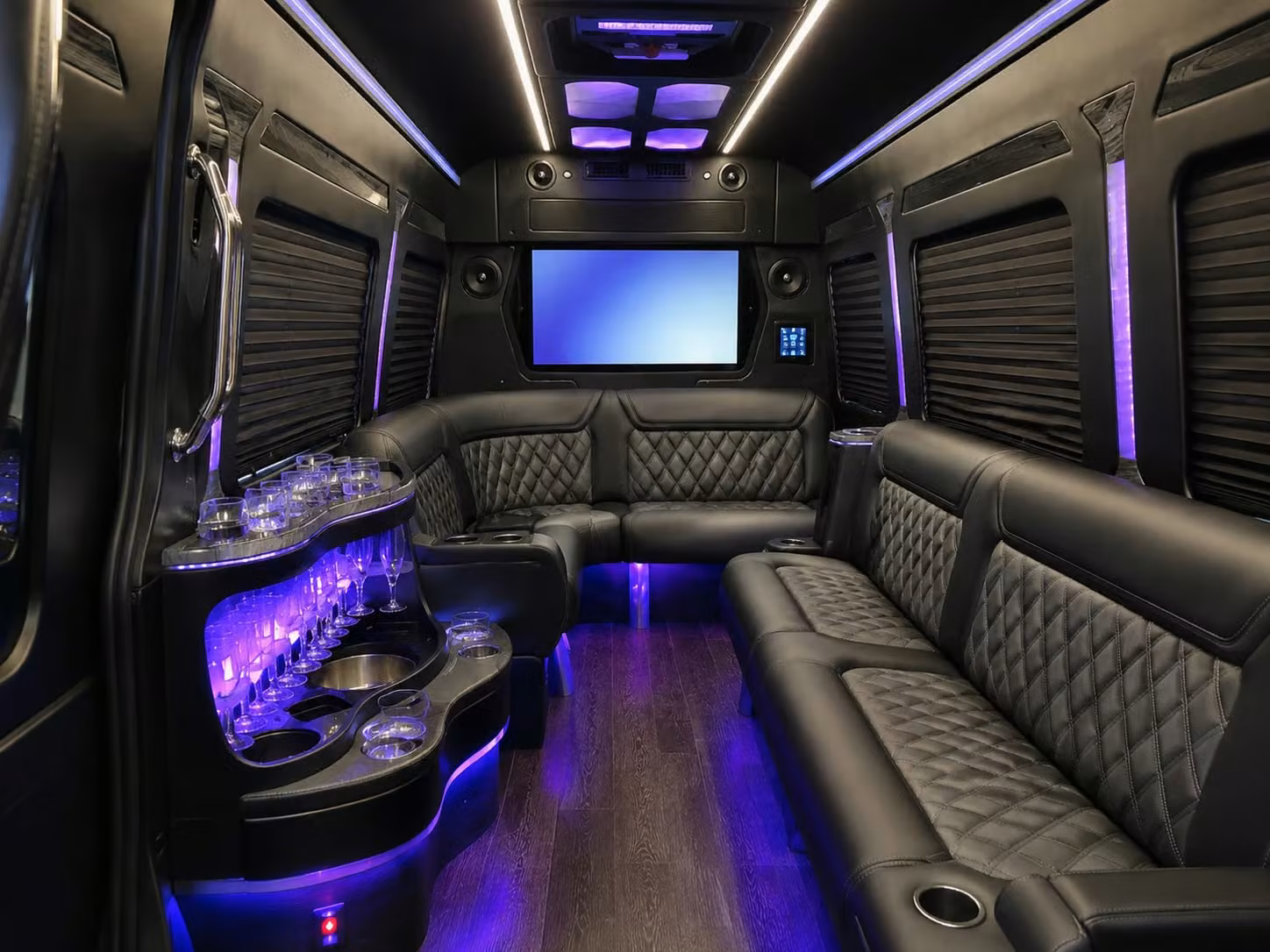 shuttle buses for large concert groups and corporate outings in livermore